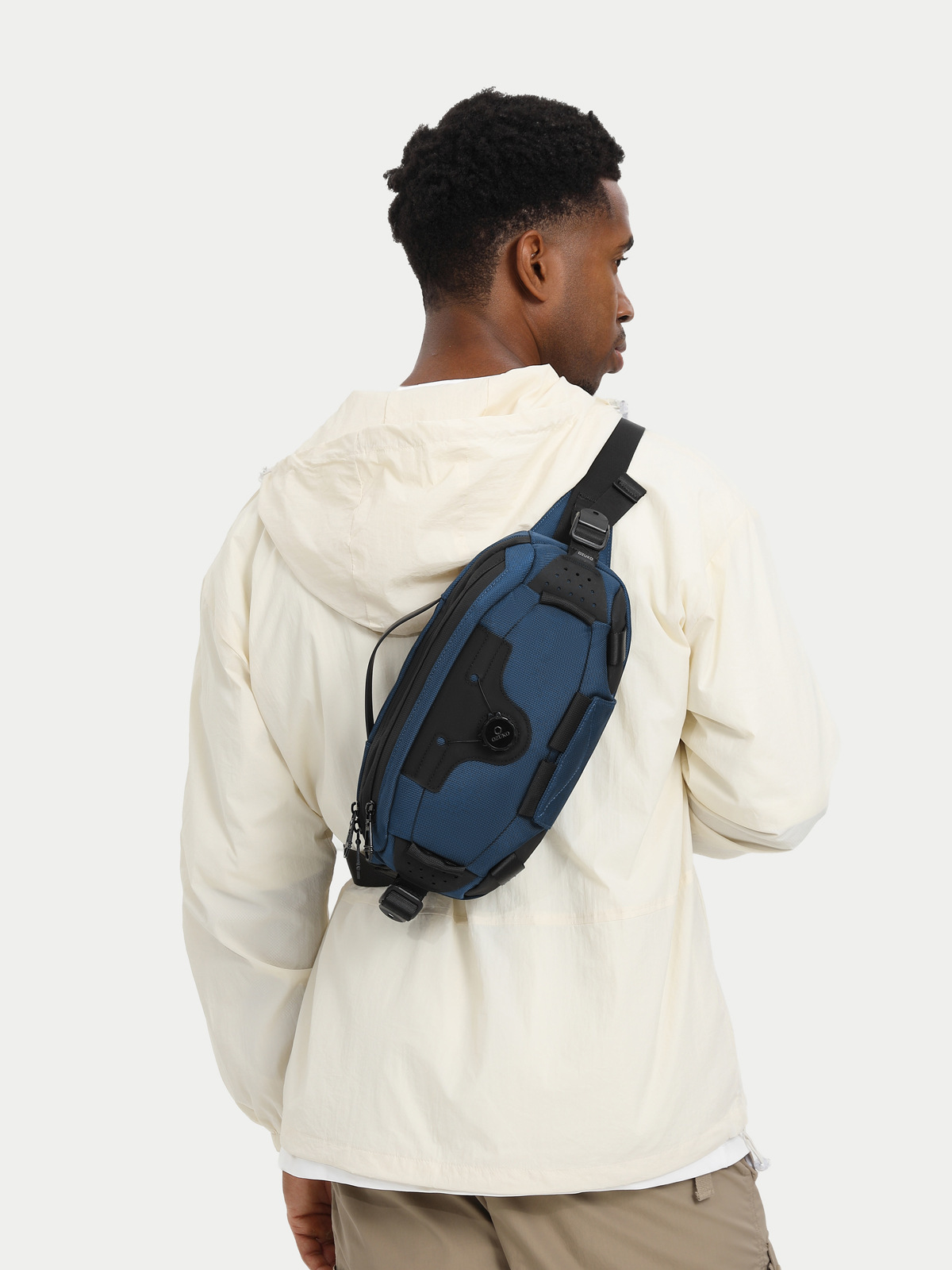 Sac de poitrine multifonction  - Tech Accessories Bag avis et prix